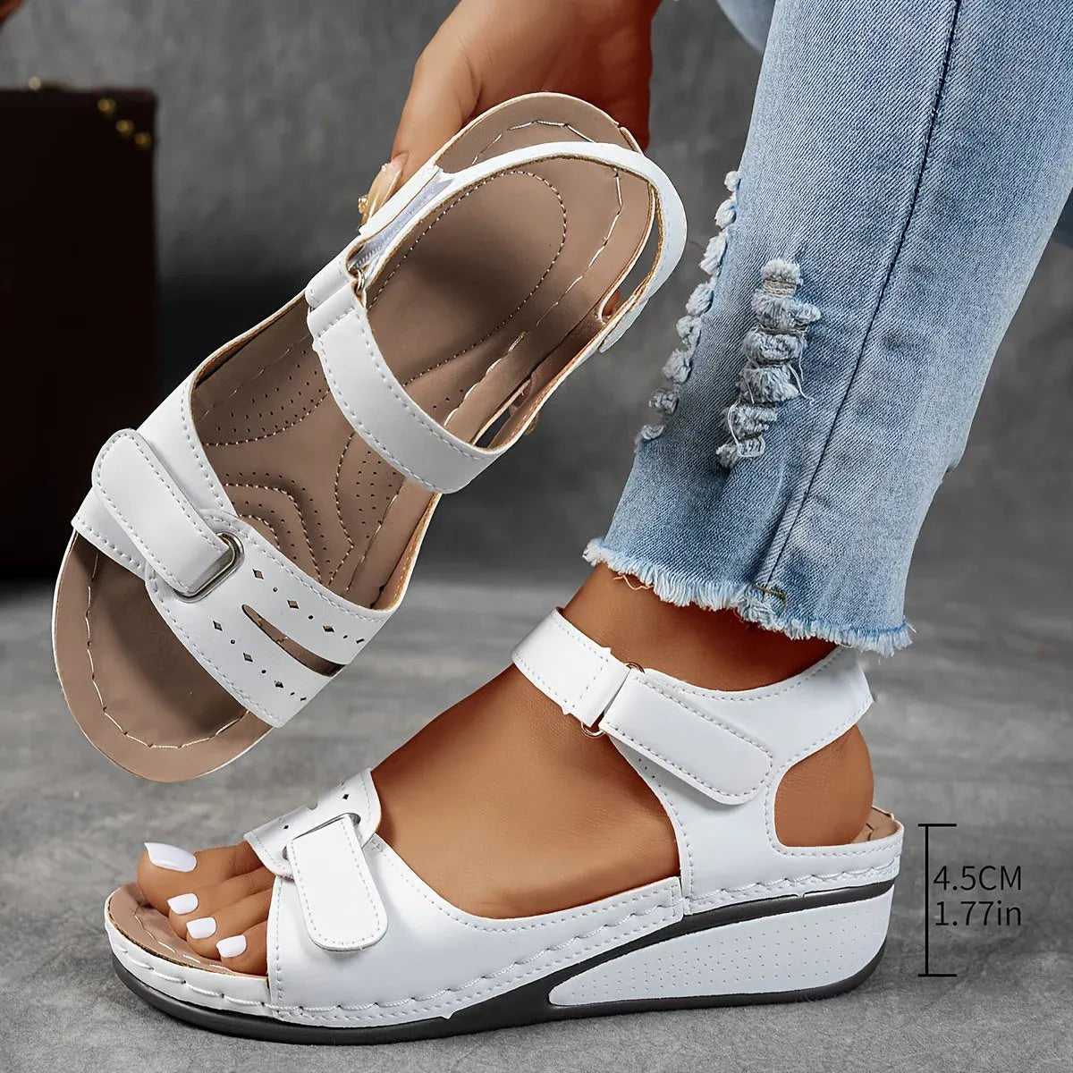 Women's Wedge Sandals - White