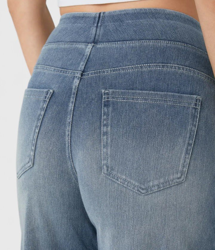 Women's High-Waisted Wide-Leg Jeans