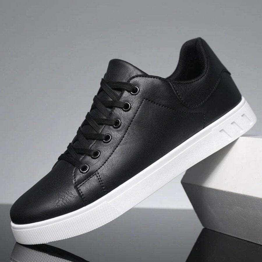 Men's Low-Top Sneakers - Black