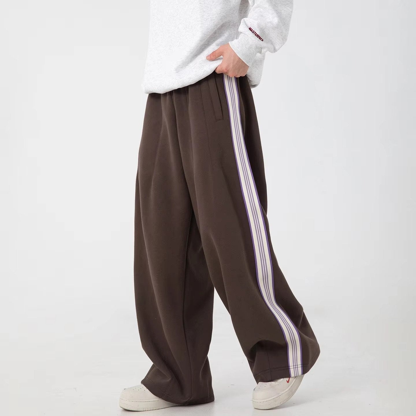 Men's Striped Wide-Leg Sweatpants - Coffee