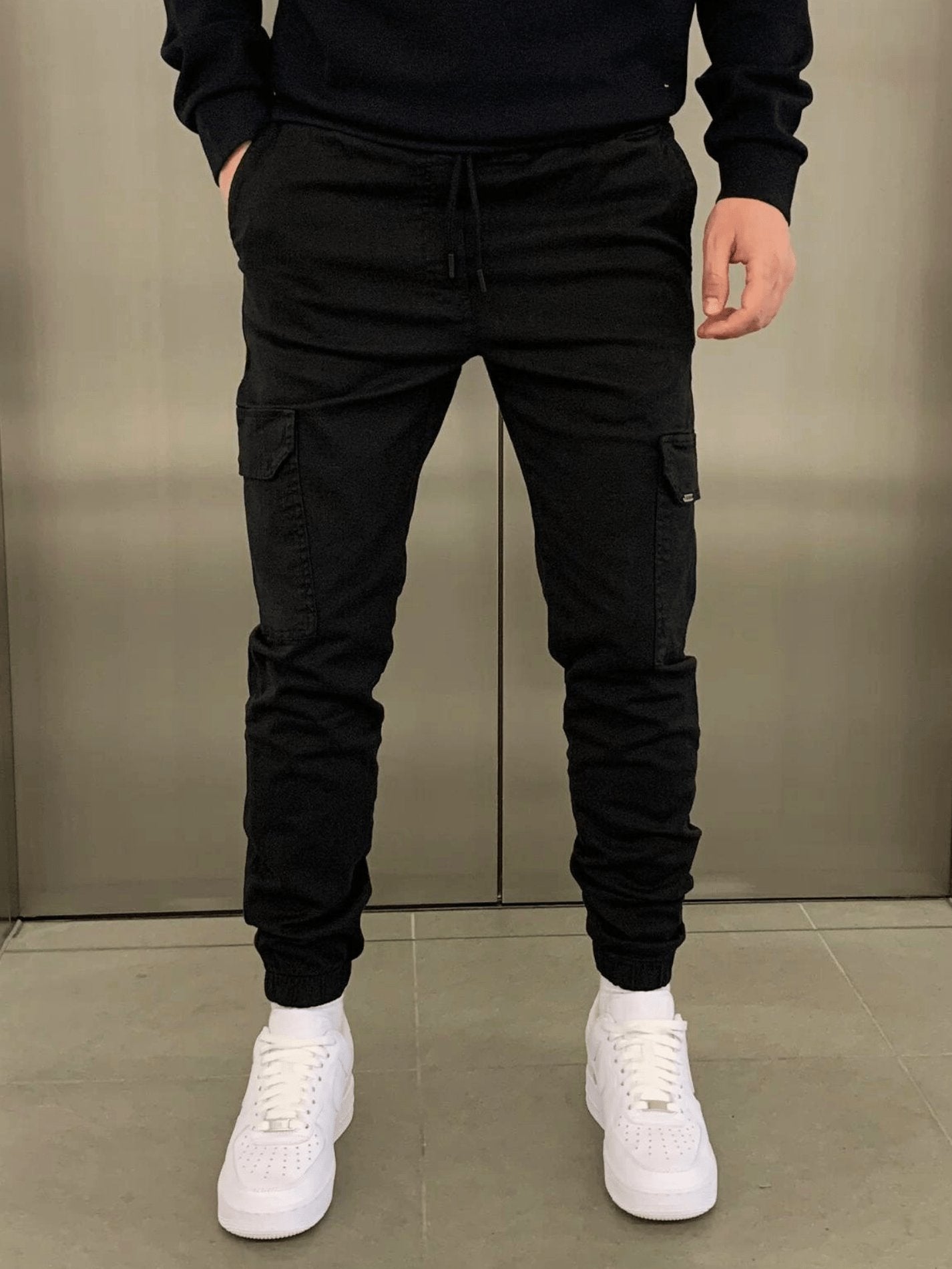 Men's Slim Cargo Joggers - Black
