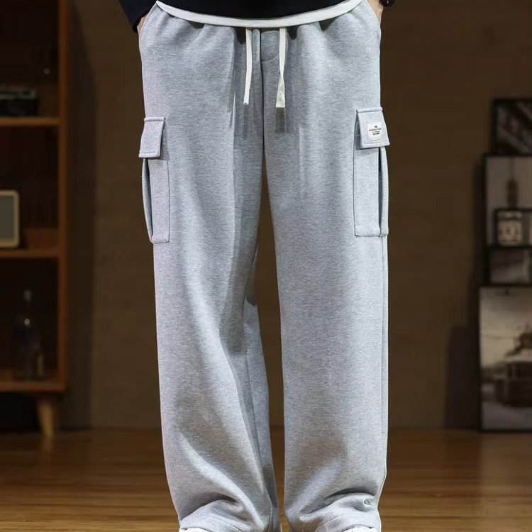 Men's Wide-Leg Cargo Sweatpants