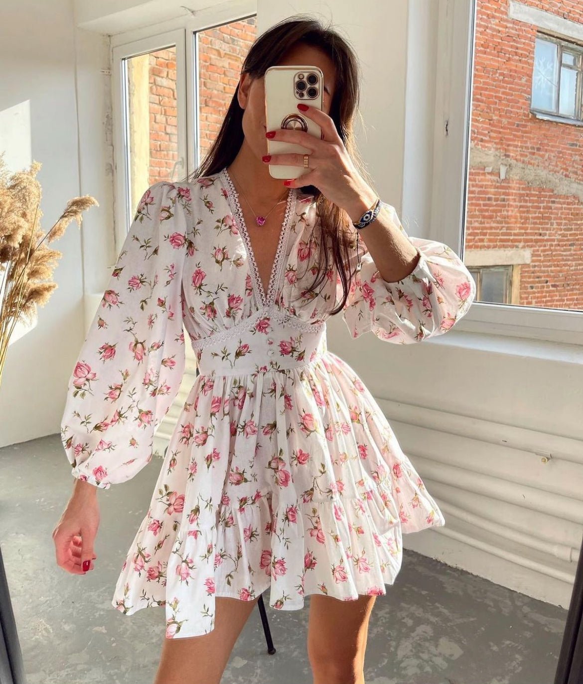 Women's Floral V-Neck Mini Dress - Pink
