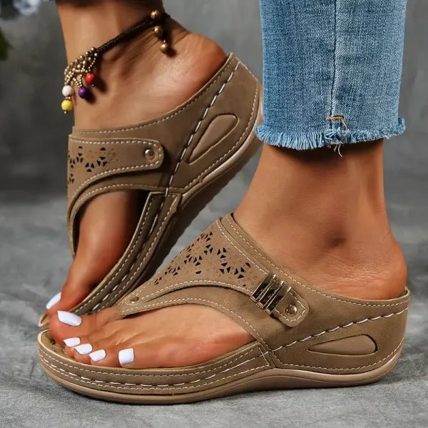 Women's Floral Wedge Sandals - Brown