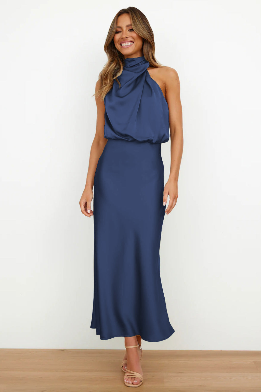 Nicole™ | Elegant and Sensual Long Dress