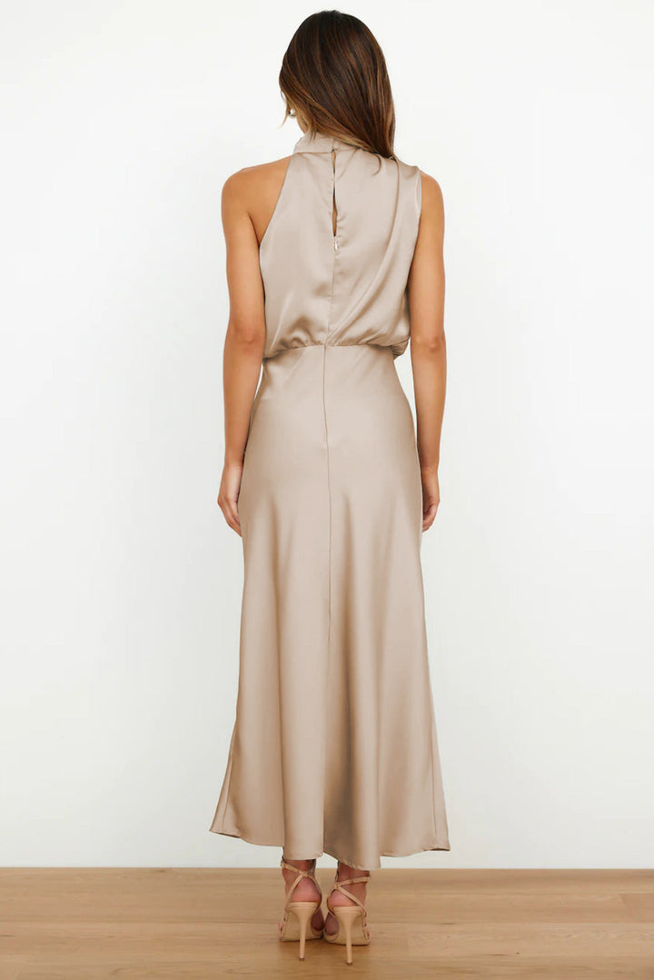 Nicole™ | Elegant and Sensual Long Dress