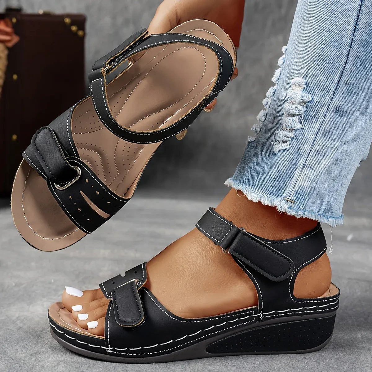 Women's Wedge Sandals - Black