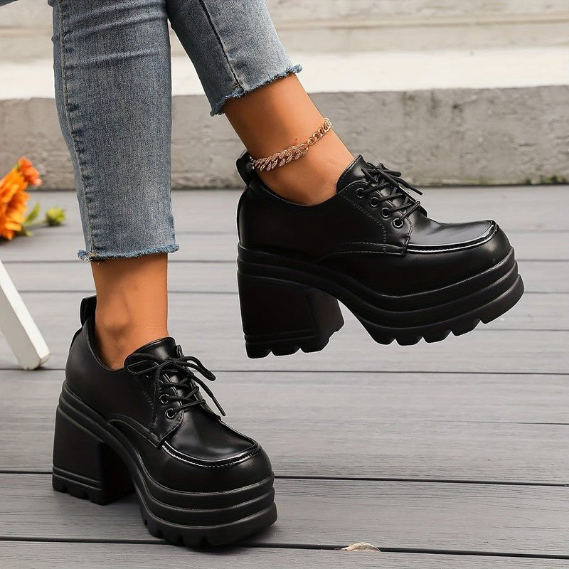 Women's Faux Leather Platform Oxfords - Black