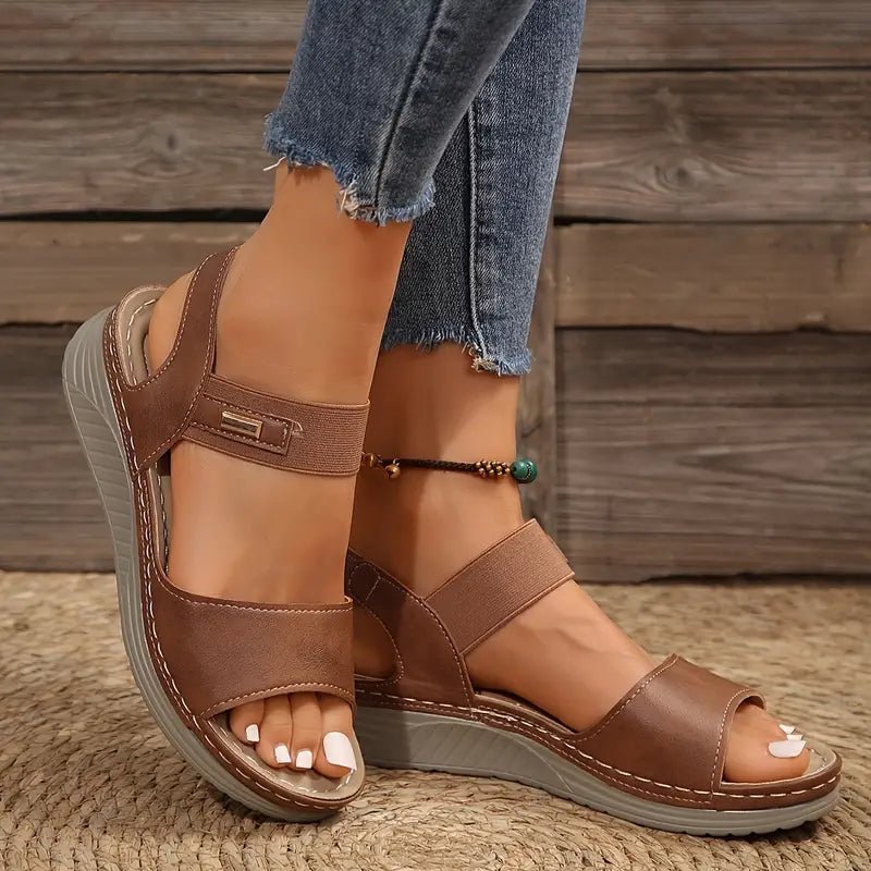 Women's Wedge Sandals - Brown