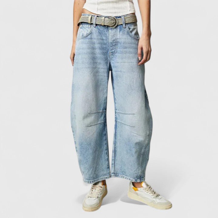 Women's Barrel-Leg Jeans - Light Blue