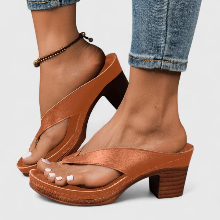 Women's Vacation Platform Wedge Sandals - Brown