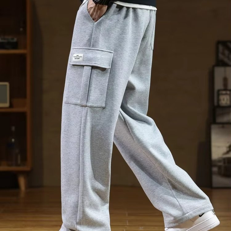 Men's Wide-Leg Cargo Sweatpants