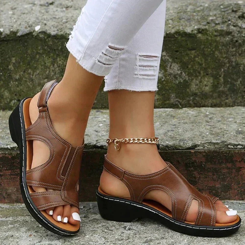 Women's Wedge Sandals - Brown