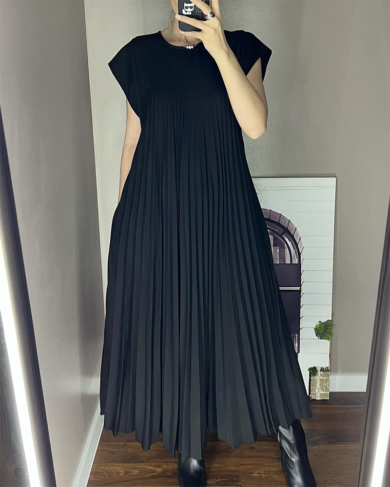 Pleated Maxi Dress - Black