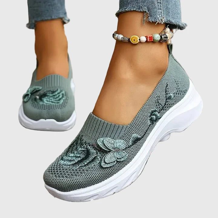Butterfly Embroidered Sneakers - Green
