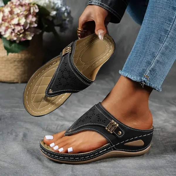 Women's Floral Wedge Sandals - Black
