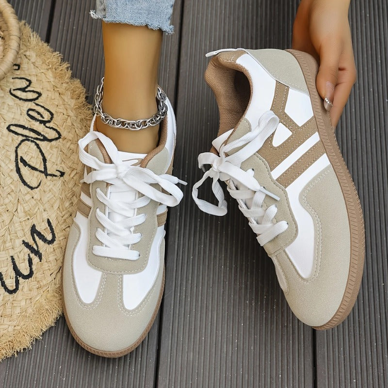 Retro Low Top Sneakers